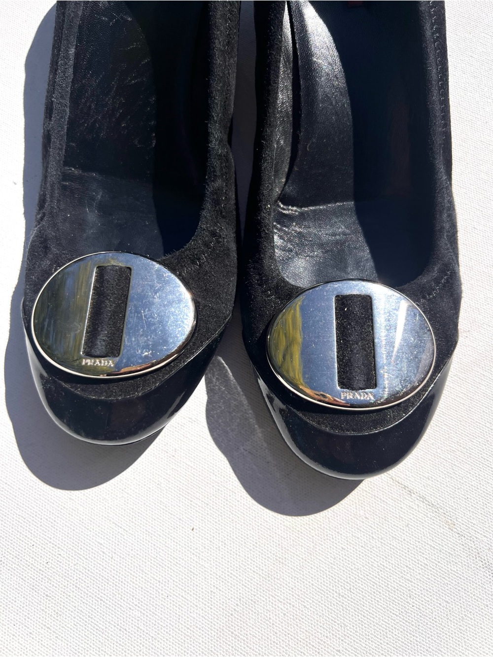 Prada Black Suede Round-Toe kitten Heels 38 1/2 8.5 - Picture 3 of 8